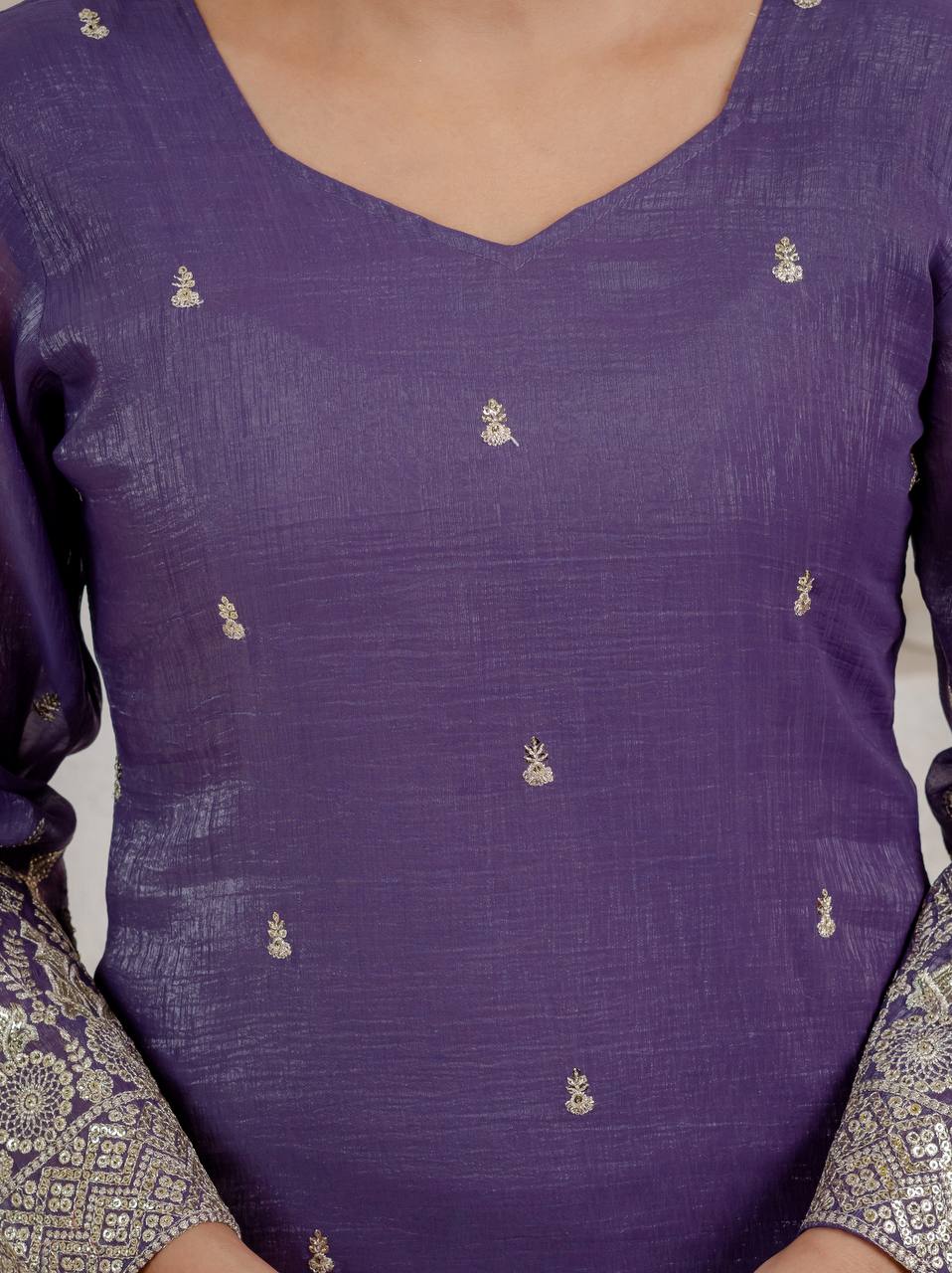 Elegant Lavender Embellished Kurta and Flared Sharara Set Featuring Intricate Silver Zari Embroidery and a Sheer Matching Dupatta